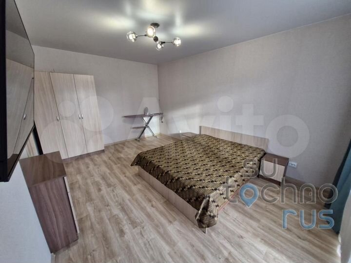 2-к. квартира, 64 м², 2/17 эт.