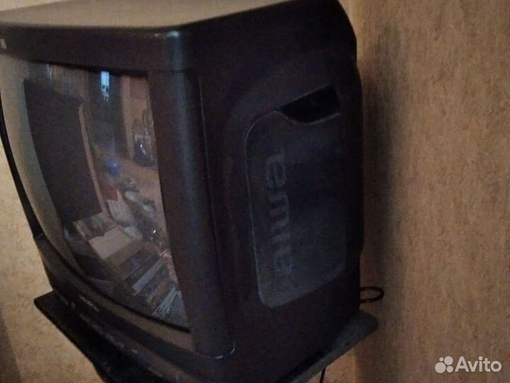 Видеомагнитофон GVC Япония. 30 кассет.Телевизор