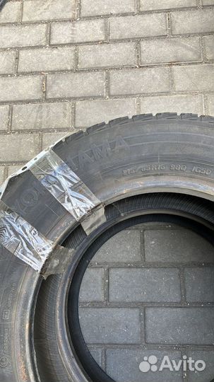 Yokohama IceGuard Stud IG65 215/65 R16