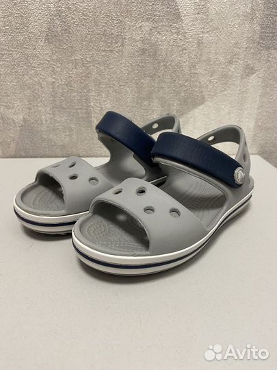 Сандали crocs