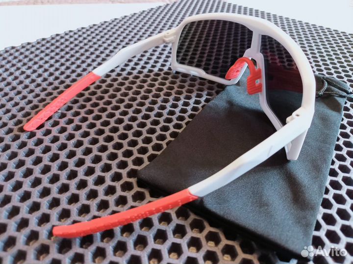 Очки спортивные