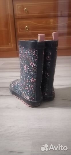 Резиновые сапоги