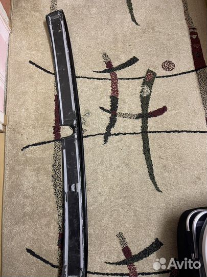 Спойлер на заднее стекло Mercedes Cls 219