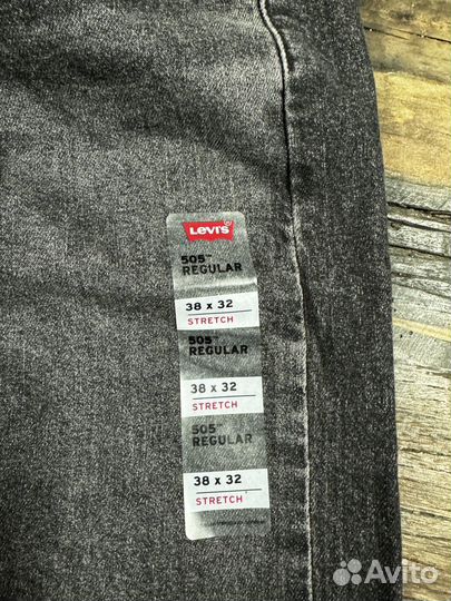 Джинсы levis