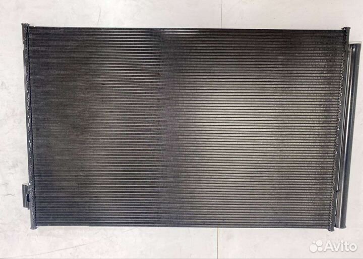 Радиатор кондиционера Bentley GT и FS с 2018