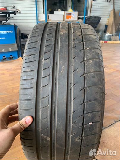 Triangle TH201 Sportex 245/40 R18