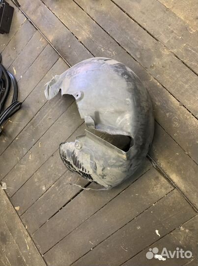 Mercedes w211 подкрылок задний