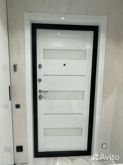 Дверь входная металлическая с терморазрывом