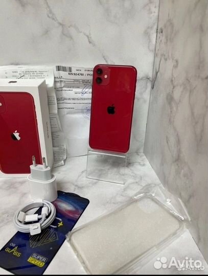 iPhone 11, 64 ГБ