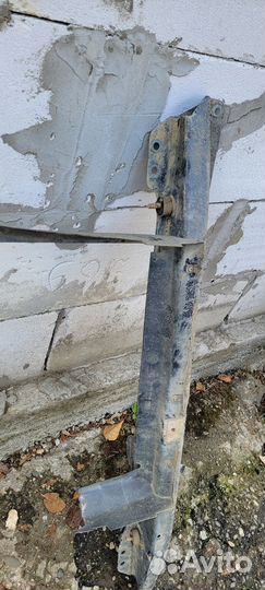 Усилитель переднего бампера ауди 80 бу