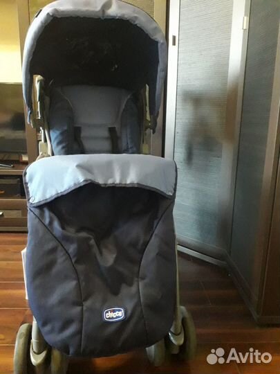 Прогулочная коляска