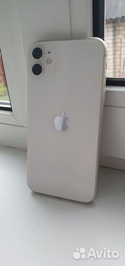 iPhone 11, 64 ГБ