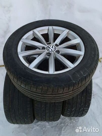 Bridgestone Dueler H/P Sport 235/55 R17