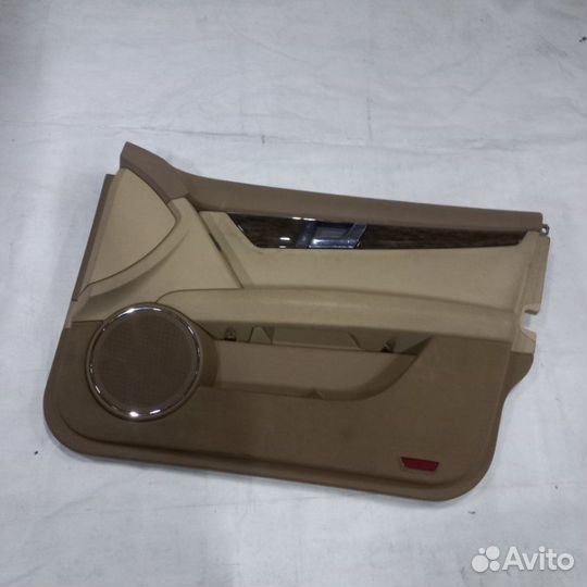 Обшивка двери передняя правая Mercedes-Benz