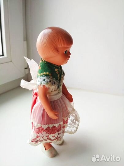 Кукла в немецком национальном костюме