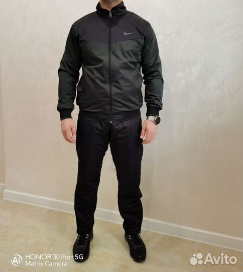 Cпортивный костюм серый найк