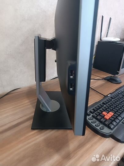 Монитор Dell UltraSharp U2412mb