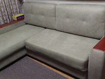 Угловой диван с ящиками в подлокотниках