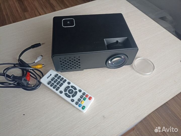 LED LCD Проектор hiper cinema A2 DVB-T2 /тв тюнер