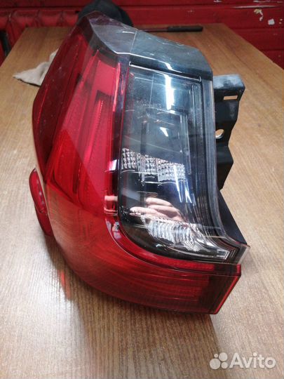 Фара задняя левая lexus lx 570