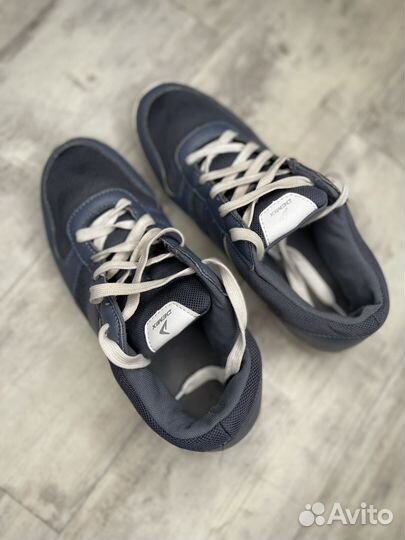 Кроссовки мужские demix 40