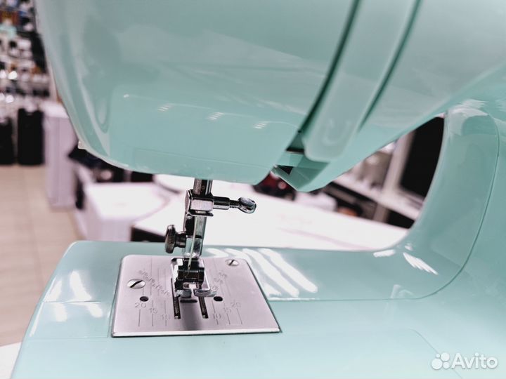 Швейная машина Comfort 25