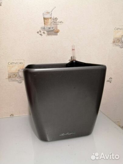 Кашпо с автополивом lechuza