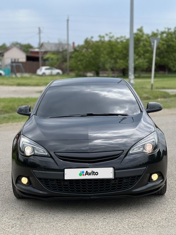 Opel Astra GTC: фото владельца