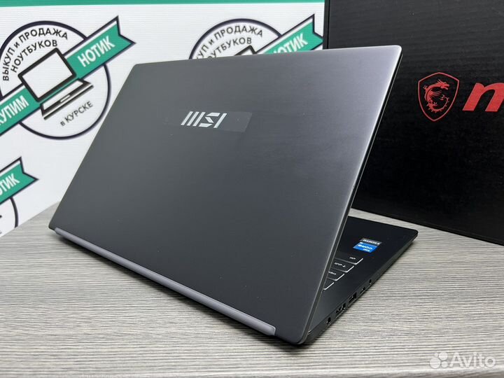 Новый 2022 MSI IPS Core i3-1115G4 8Gb DDR4 SSD