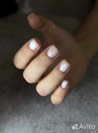 Модель на маникюр с покрытием гель лак