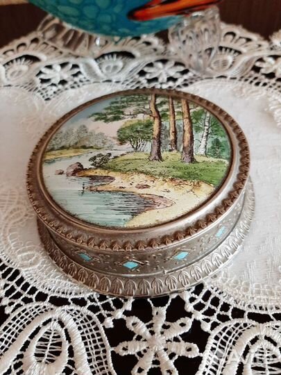 Пудреница СССР ленэмальер