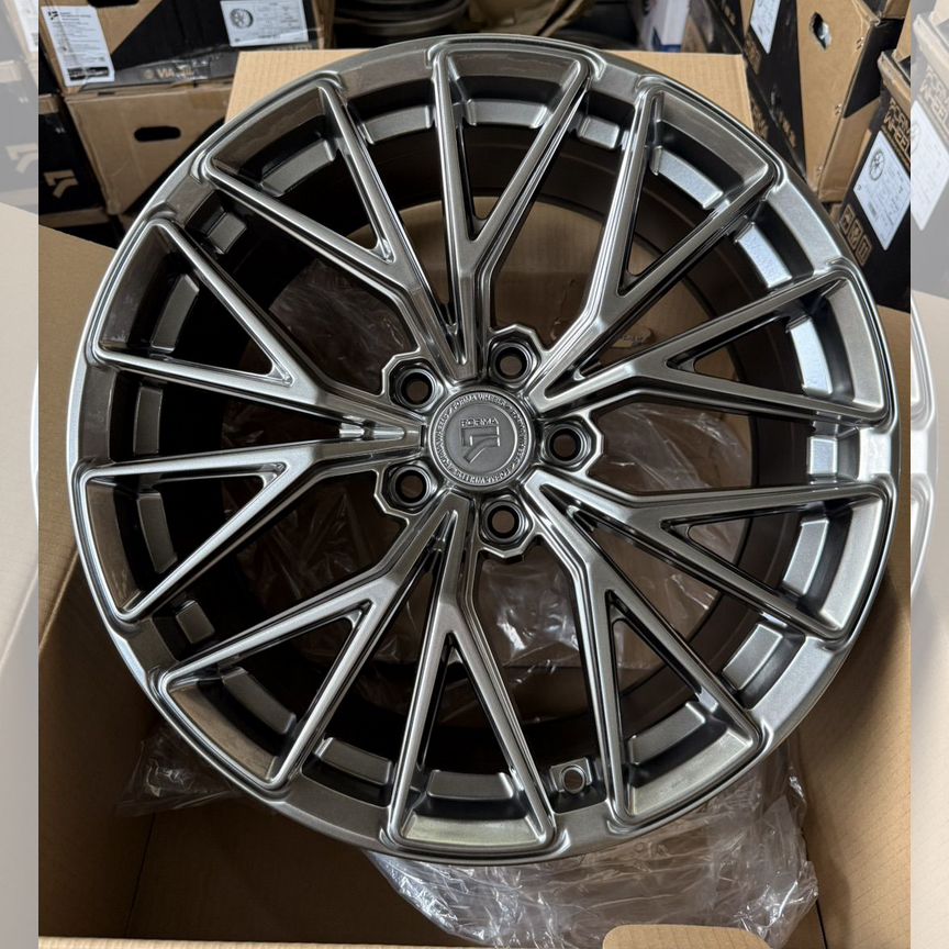 Литые диски HRE FF28 8×R18 5×112