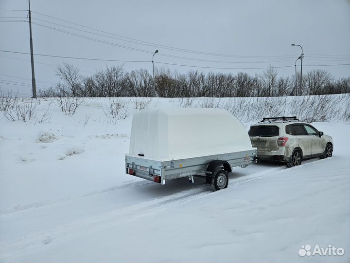 Пластиковая крышка на прицеп Трейлер