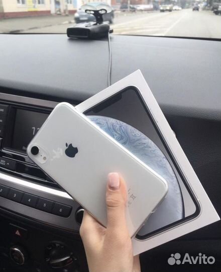 Телефон iPhone хr