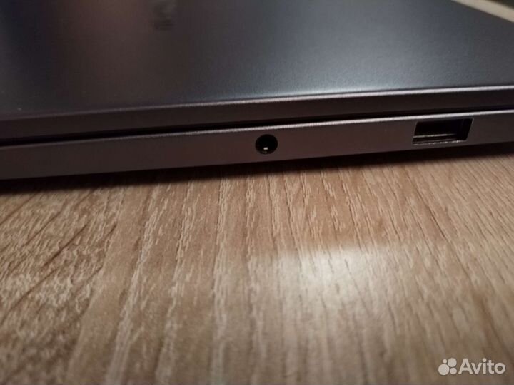 Ноутбук honor magicbook