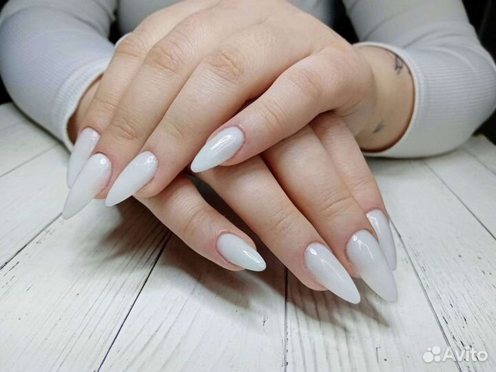 Маникюр/педикюр, шугаринг, брови