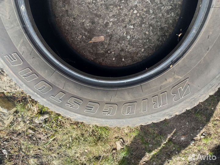 Bridgestone Dueler H/L 265/65 R17