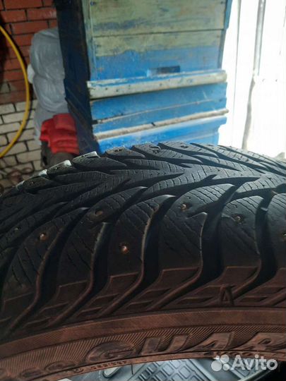 Yokohama IceGuard Stud IG65 225/55 R18