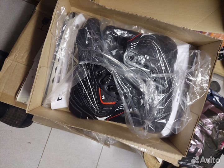 Коньки хоккейные мужские