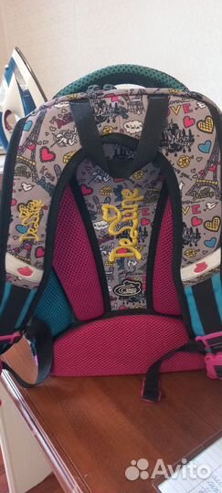 Рюкзак школьный б/у в хорошем состоянии