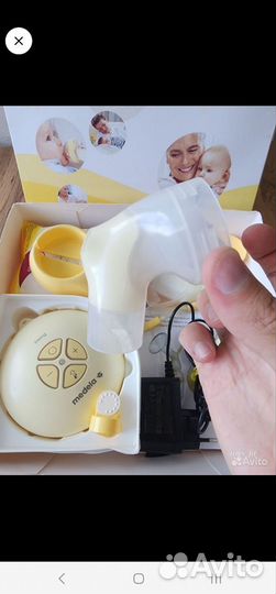 Молокоотсос Medela электрический