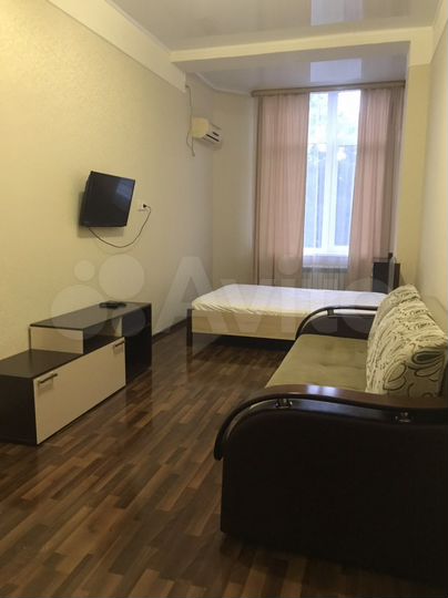 2-к. квартира, 56 м², 1/9 эт.