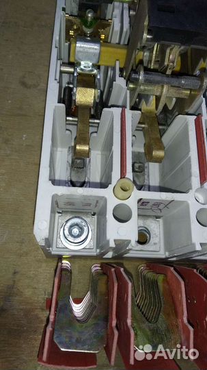 Автомат 3Ф 100А