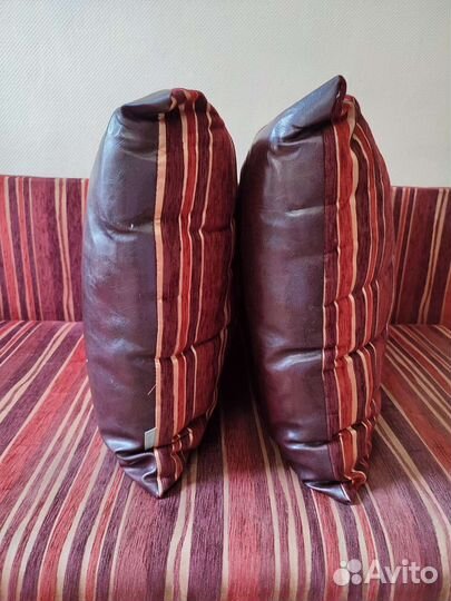 Диванные подушки большие