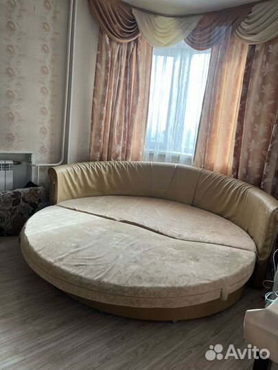 Диван круглый