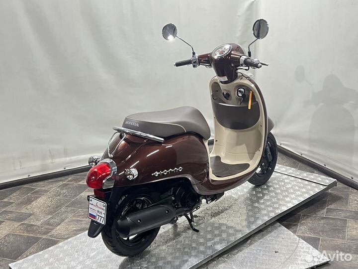 Скутер Honda Giorno