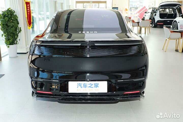 Zeekr 007 422 л.с. AT, 2024, 1 км