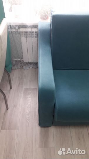 Диван