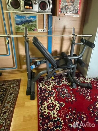 Скамья для жима со стойками и штангой