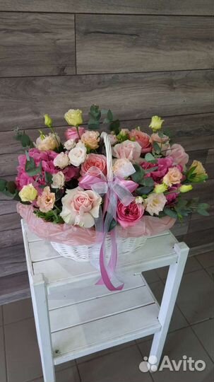 Доставка цветов и букетов